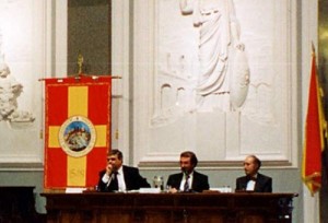 G. Rando presenta il libro di Ioli al Rotary